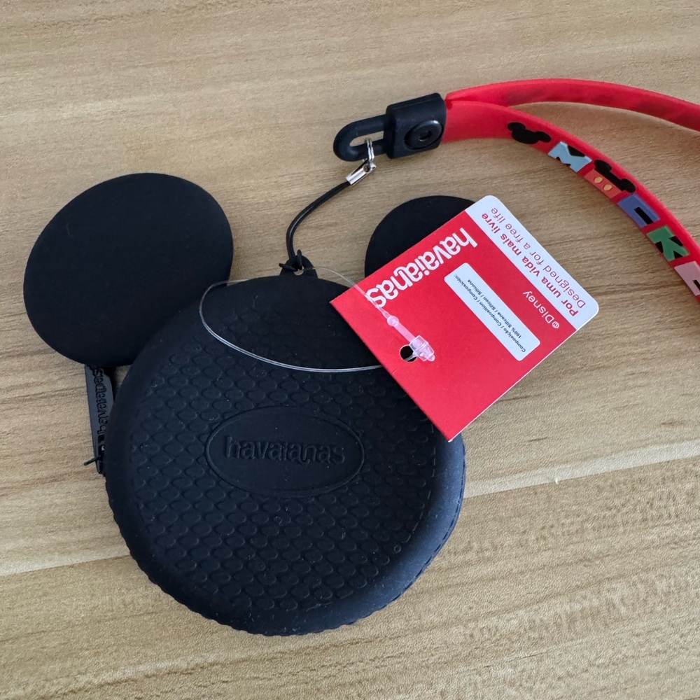 Havaianas Black Disney Earphone Case